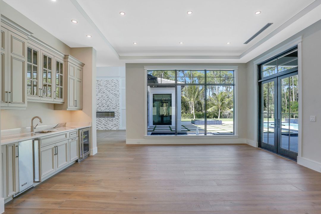 6435 Sable Ridge Ln, Naples, FL 34109