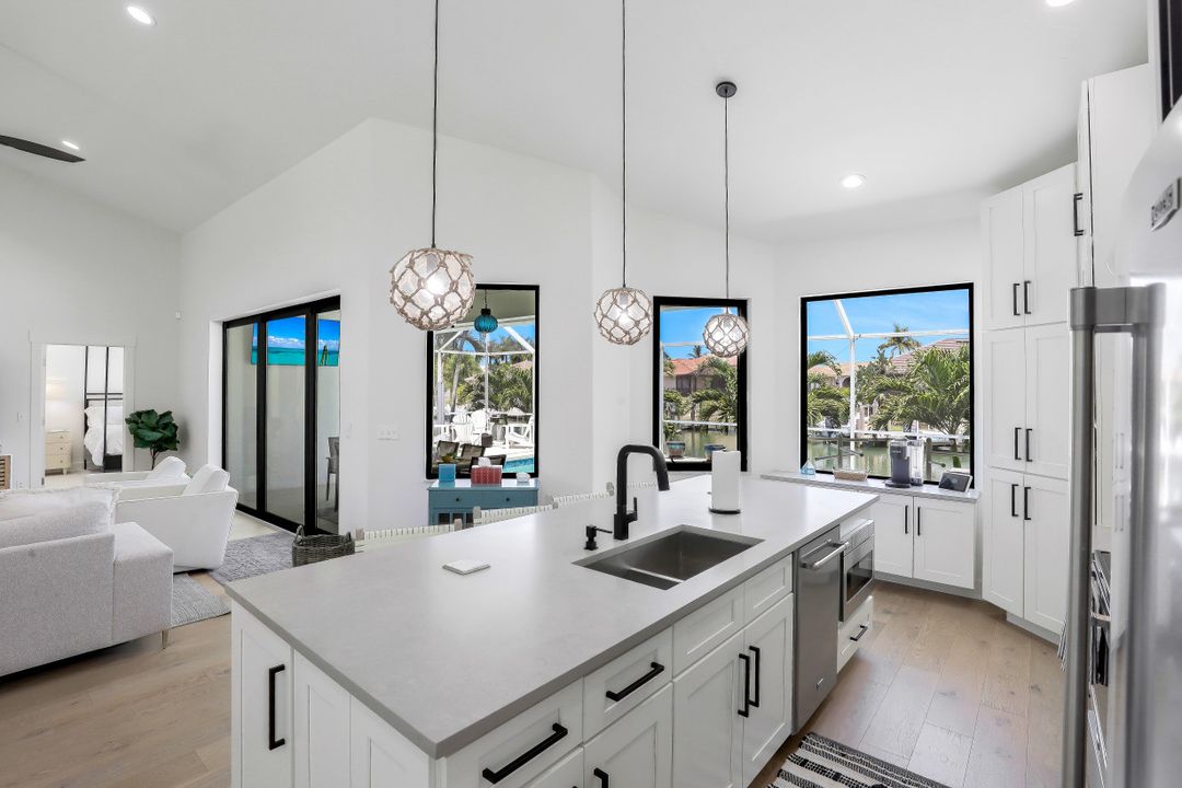 1130 Abbeville Ct, Marco Island, FL 34145