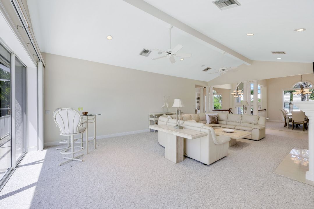 880 Limpet Dr, Sanibel, FL 33957