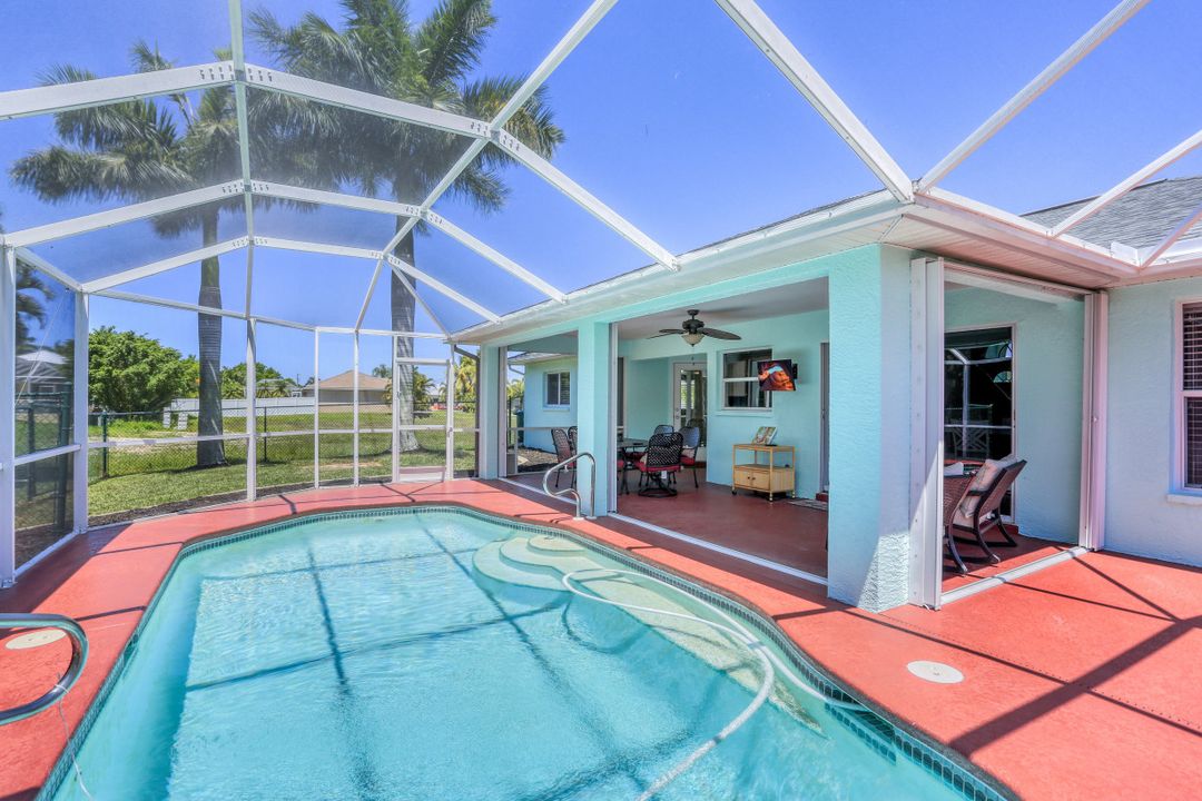 1904 SW 54th Ln, Cape Coral, FL 33914
