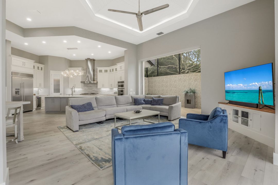 11430 Golden Eagle Ct, Naples, FL 34120