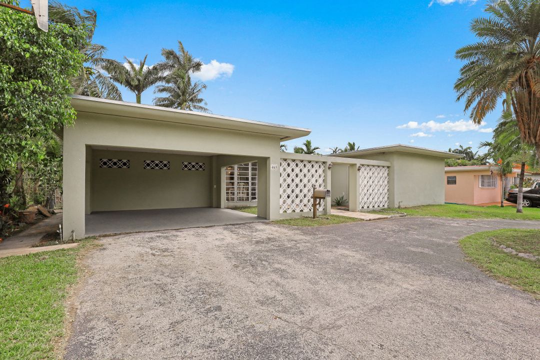 465 NE 114th St, Miami, FL 33161