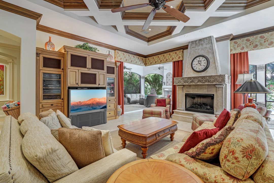 510 Anchor Rode Dr, Naples, FL 34103