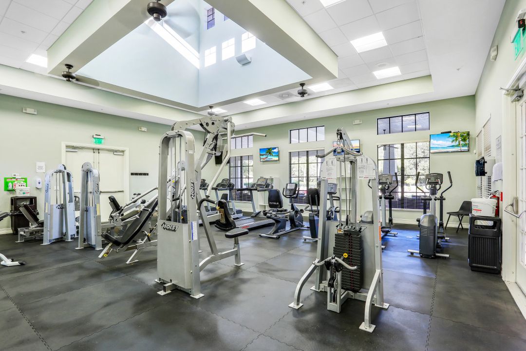 10654 Essex Square Blvd, Fort Myers, FL 33913