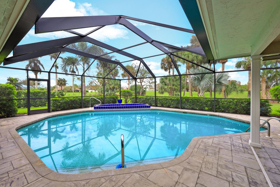 2012 Imperial Golf Course Blvd, Naples, FL 34110