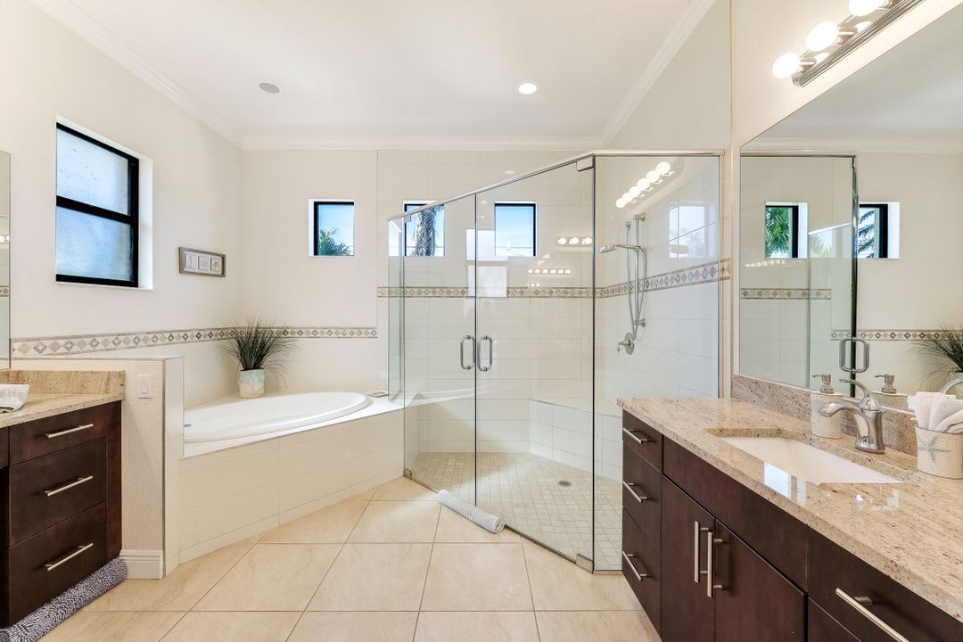 4517 SW 23rd Ave, Cape Coral, FL 33914