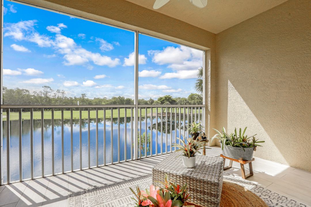 3780 Sawgrass Way #3325, Naples, FL 34112