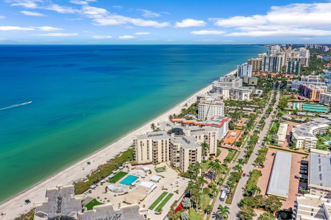 3215 Gulf Shore Blvd N #205, Naples, FL 34103