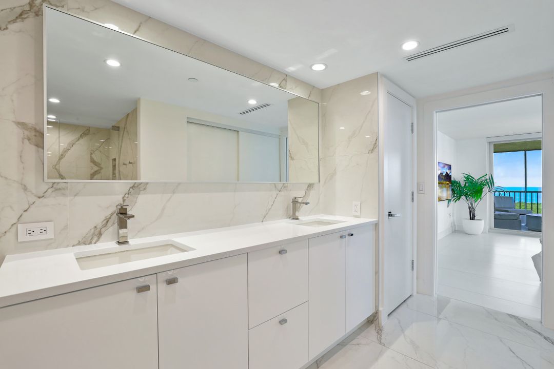 6585 Nicholas Blvd #1505, Naples, FL 34108