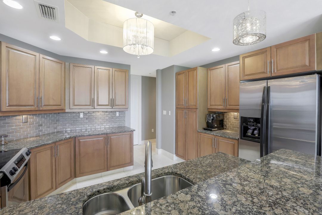 4951 Bonita Bay Blvd #704, Bonita Springs, FL 34134