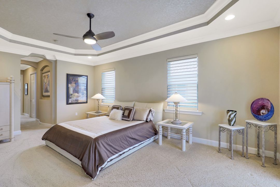 9403 Copper Rock Ct, Naples, FL 34120