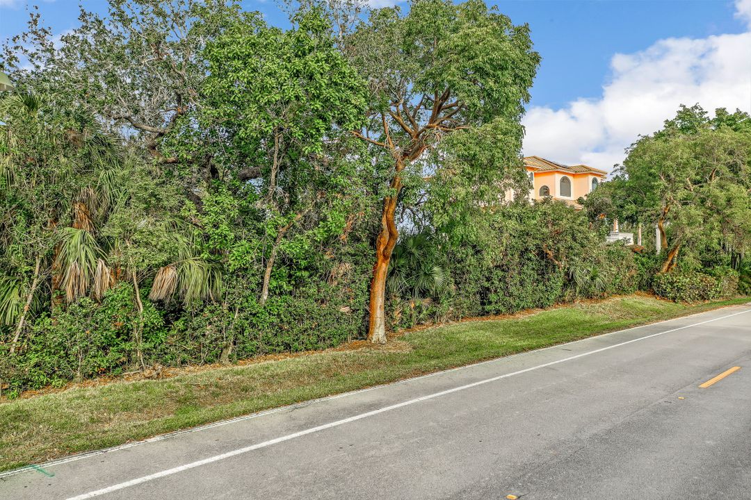 881 Whiskey Creek Dr, Marco Island, FL 34145