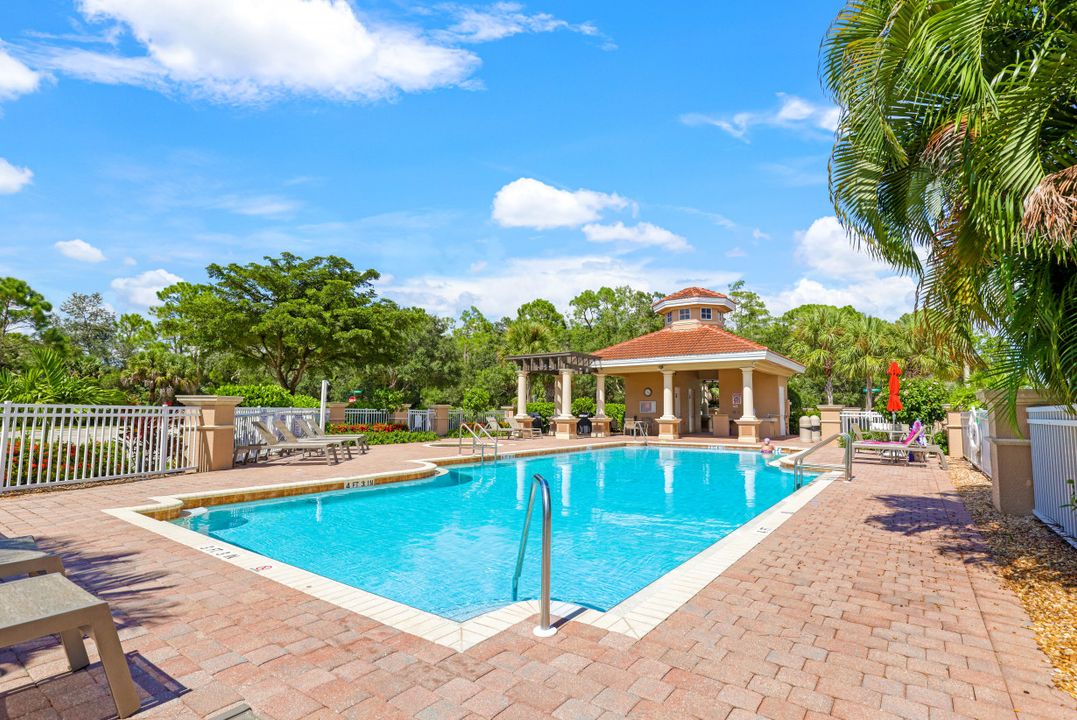 5520 Cheshire Dr, Fort Myers, FL 33912