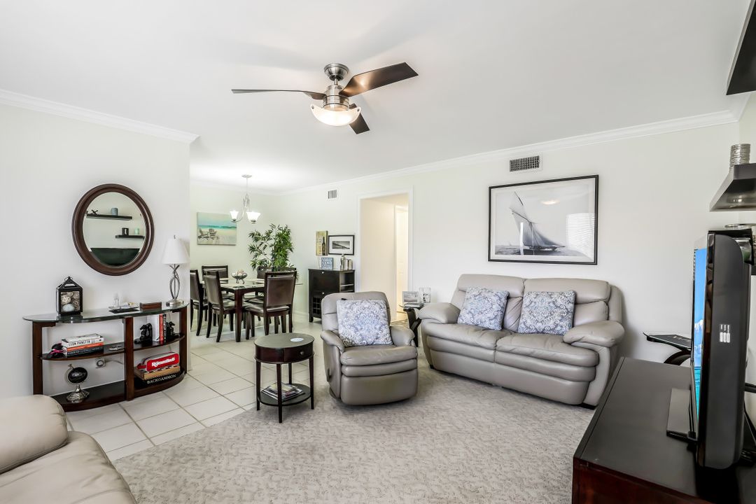 1100 Gulf Shore Blvd N #306, Naples, FL 34102