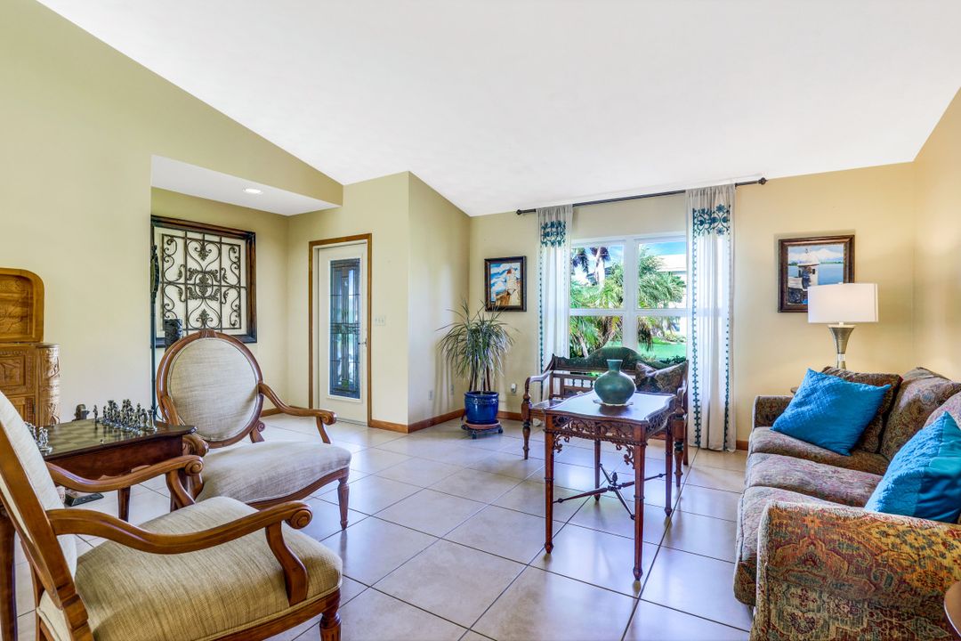 27011 Homewood Dr, Bonita Springs, FL 34135