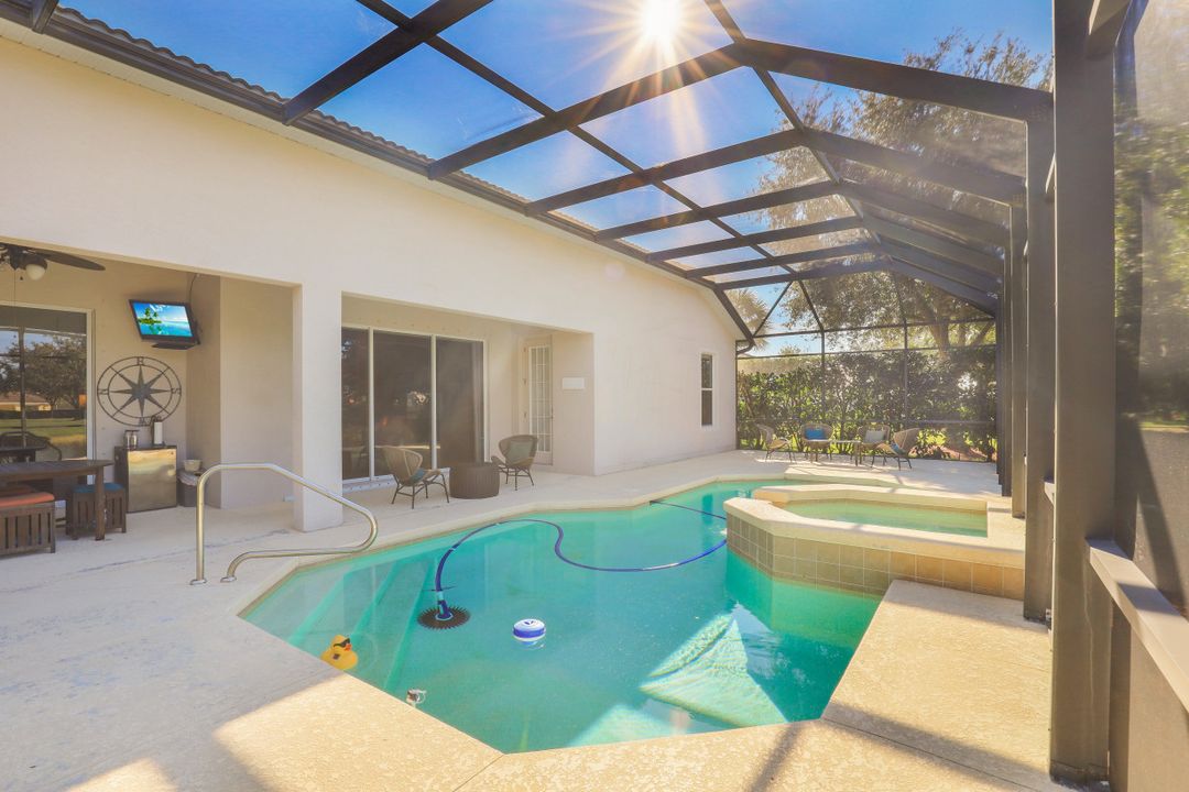 2065 Mandarin Ln, Naples, FL 34120