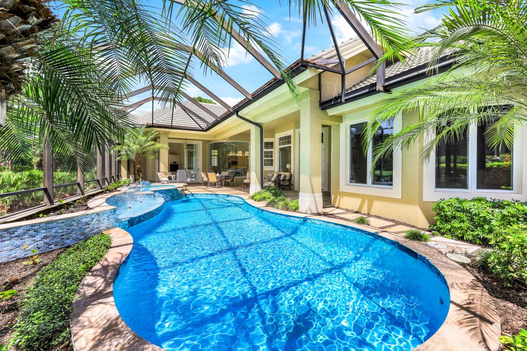 12627 Collier's Reserve Dr, Naples, FL 34110