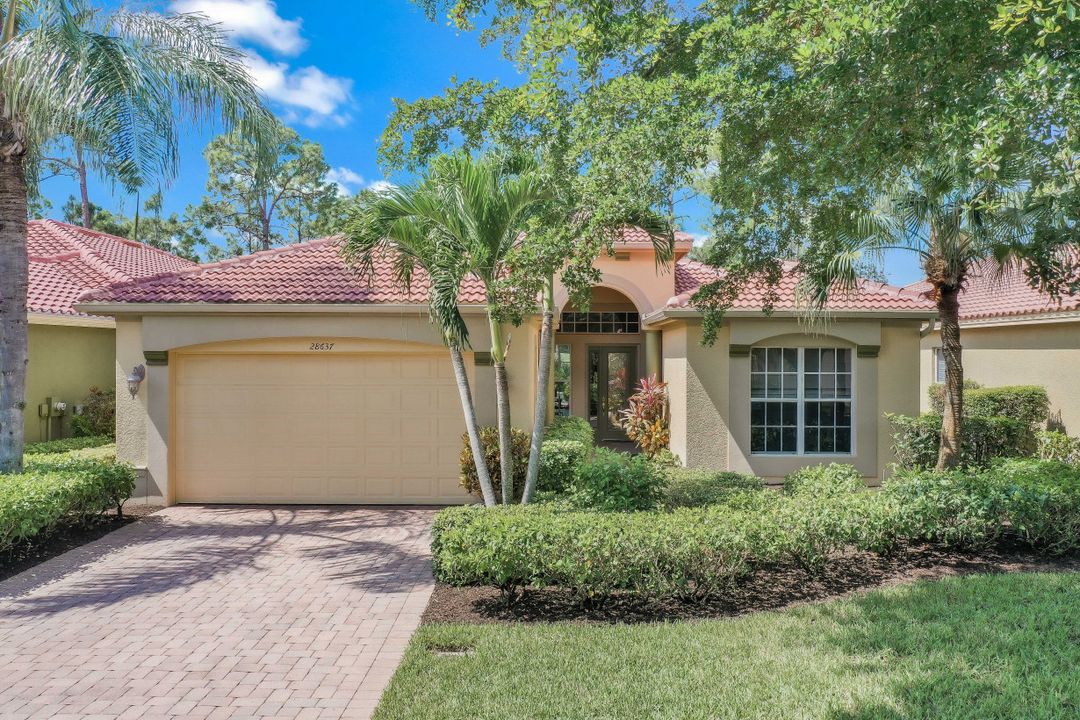 28637 Pienza Ct, Bonita Springs, FL 34135