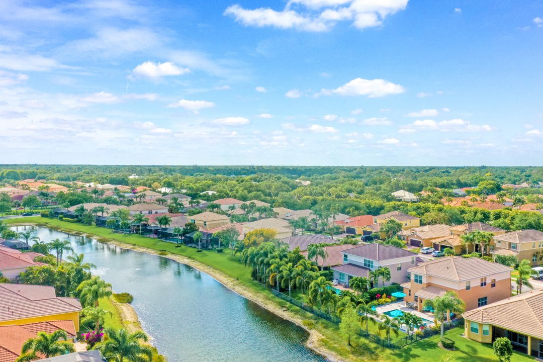 6499 Marbella Dr, Naples, FL 34105