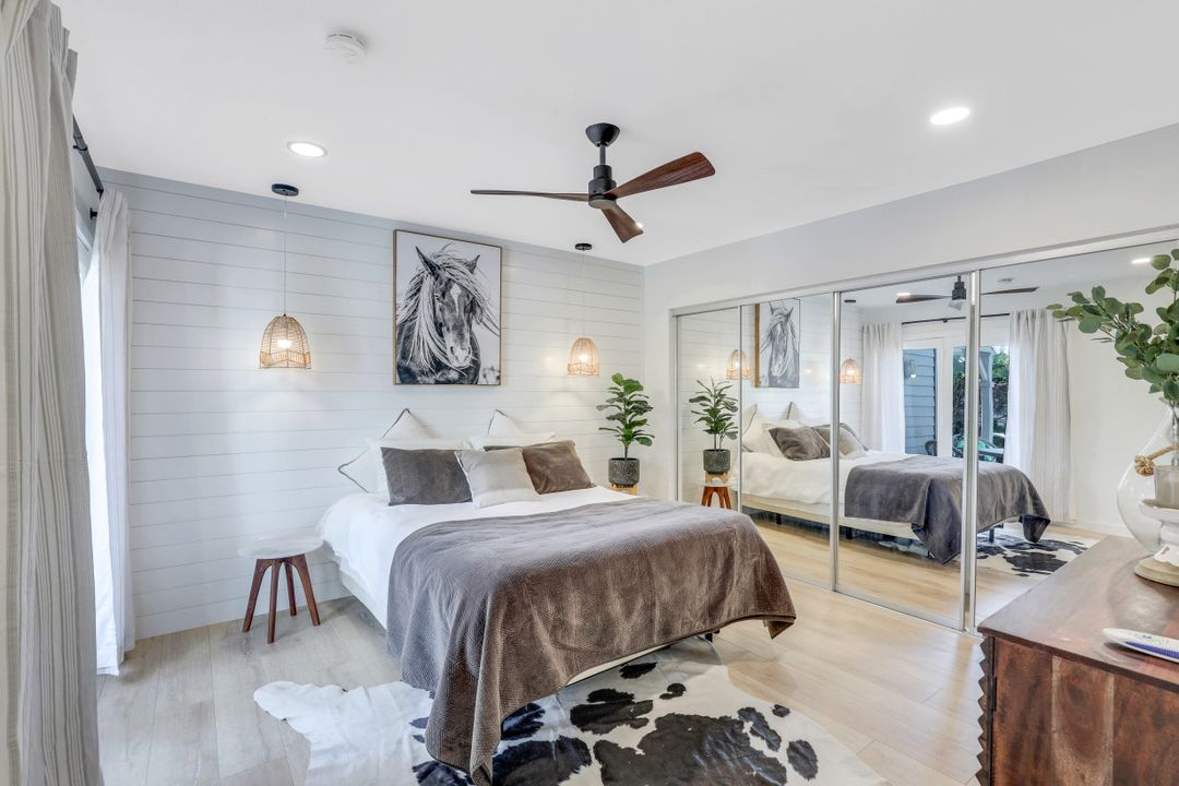 651 Bridge Way Ln, Naples, FL 34108