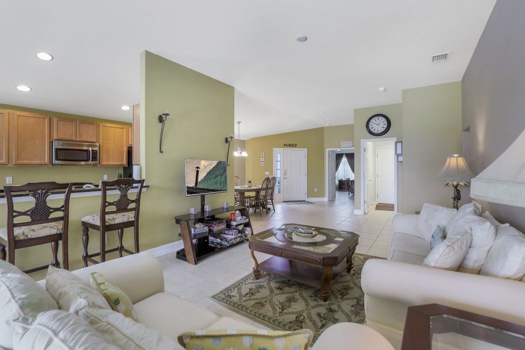 2620 Astwood Ct, Cape Coral, FL 33991