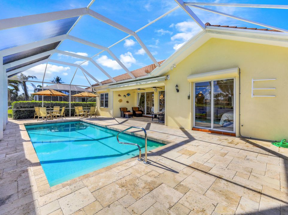 4334 Queen Elizabeth Way, Naples, FL 34119