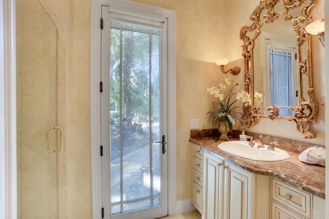 4309 Brynwood Dr, Naples, FL 34119