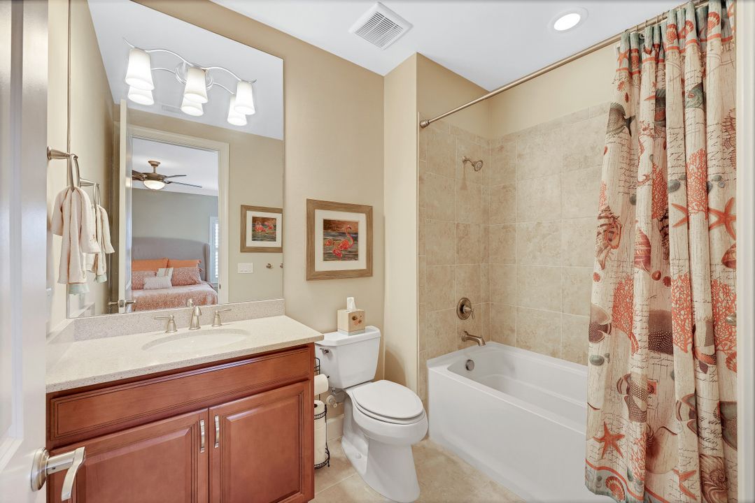 9004 Sorreno Ct, Naples, FL 34119