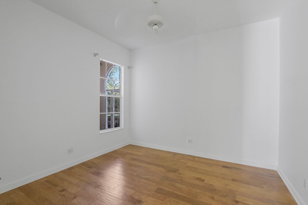 3400 Donoso Ct, Naples, FL 34109