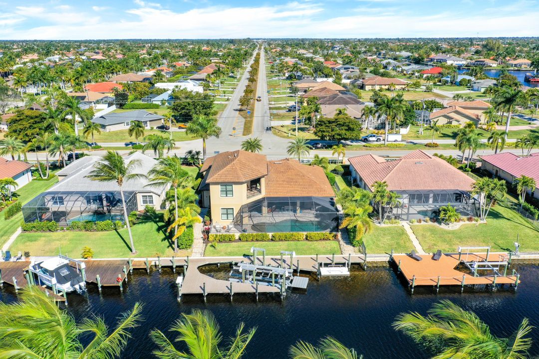 2030 El Dorado Pkwy W, Cape Coral, FL 33914