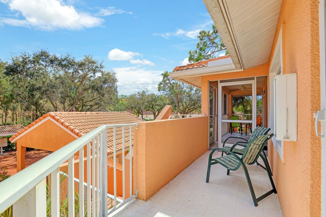 2348 Hidden Lake Dr #702, Naples, FL 34112
