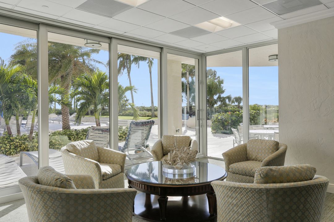 4051 Gulf Shore Blvd N #1101, Naples, FL 34103