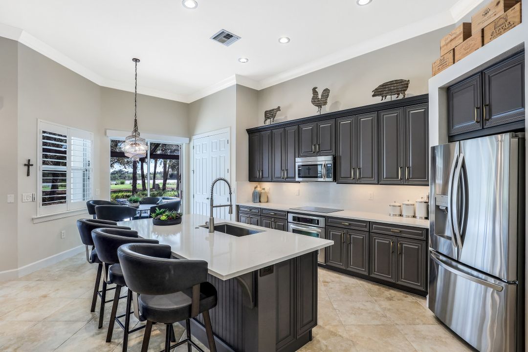 9795 Nickel Ridge Cir, Naples, FL 34120