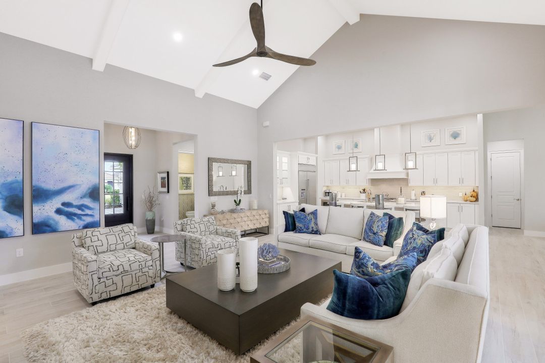 3237 Tavolara Ln, Naples, FL 34114