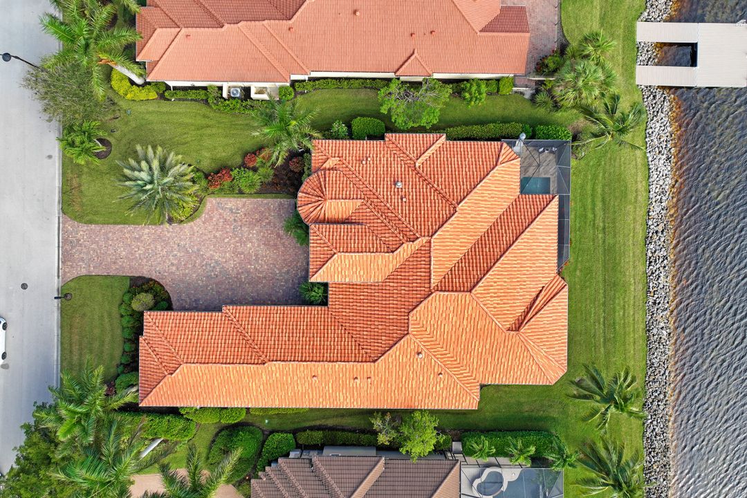 9238 Marble Stone Dr, Naples, FL 34120