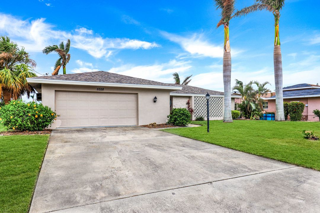5328 Delano Ct, Cape Coral, FL 33904