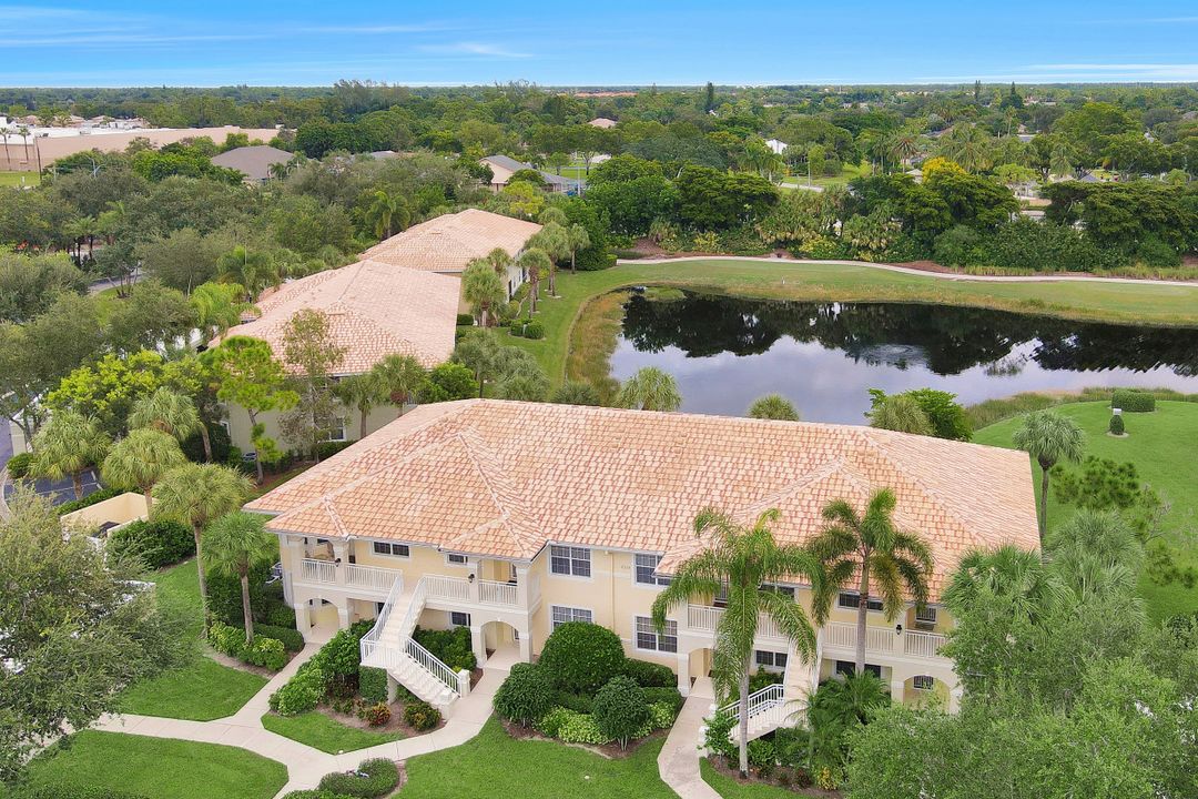 2310 Carrington Ct #202, Naples, FL 34109