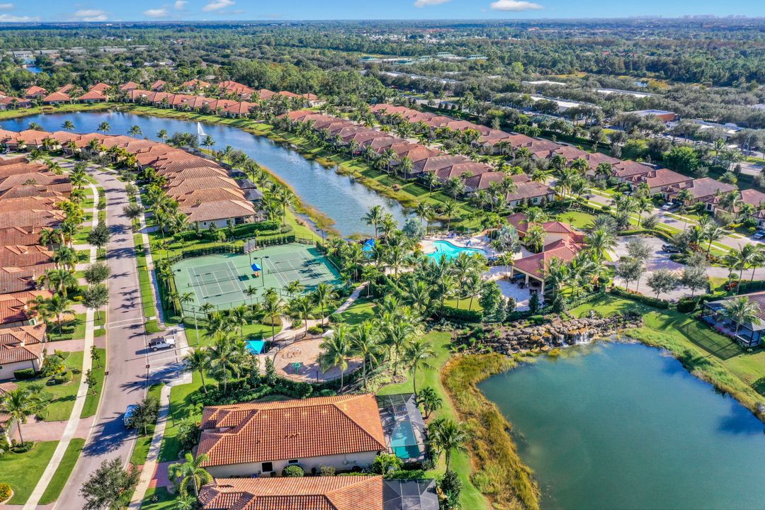 9021 Isla Bella Cir, Bonita Springs, FL 34135