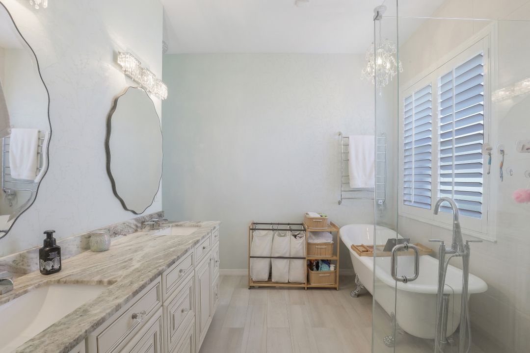 11588 Aron Ct, Estero, FL 33928