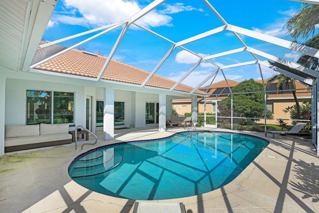 11102 Phoenix Way, Naples, FL 34119