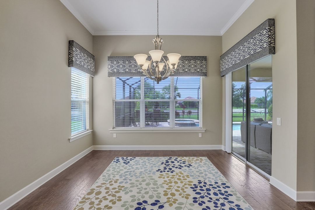 9172 Flint Ct, Naples, FL 34120