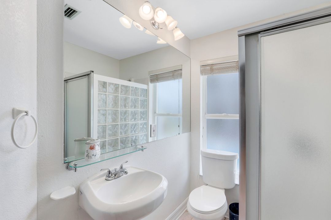 3332 SE 22nd Pl, Cape Coral, FL 33904