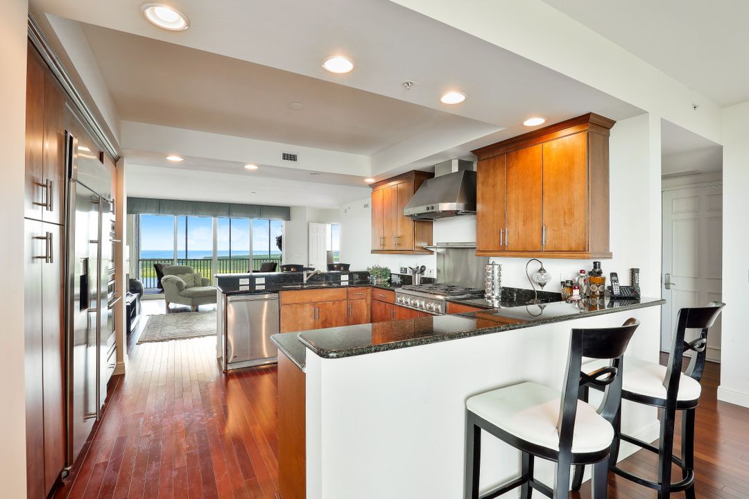 275 Indies Way #1605, Naples, FL 34110