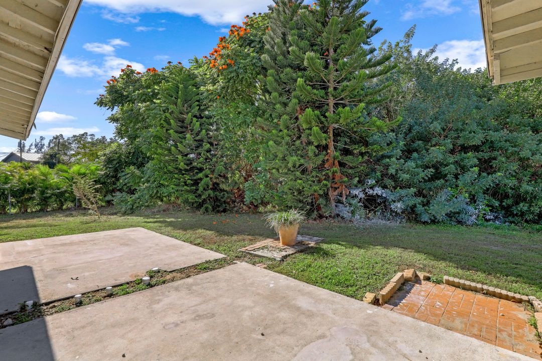 3409 Goldie Ln, Naples, FL 34112