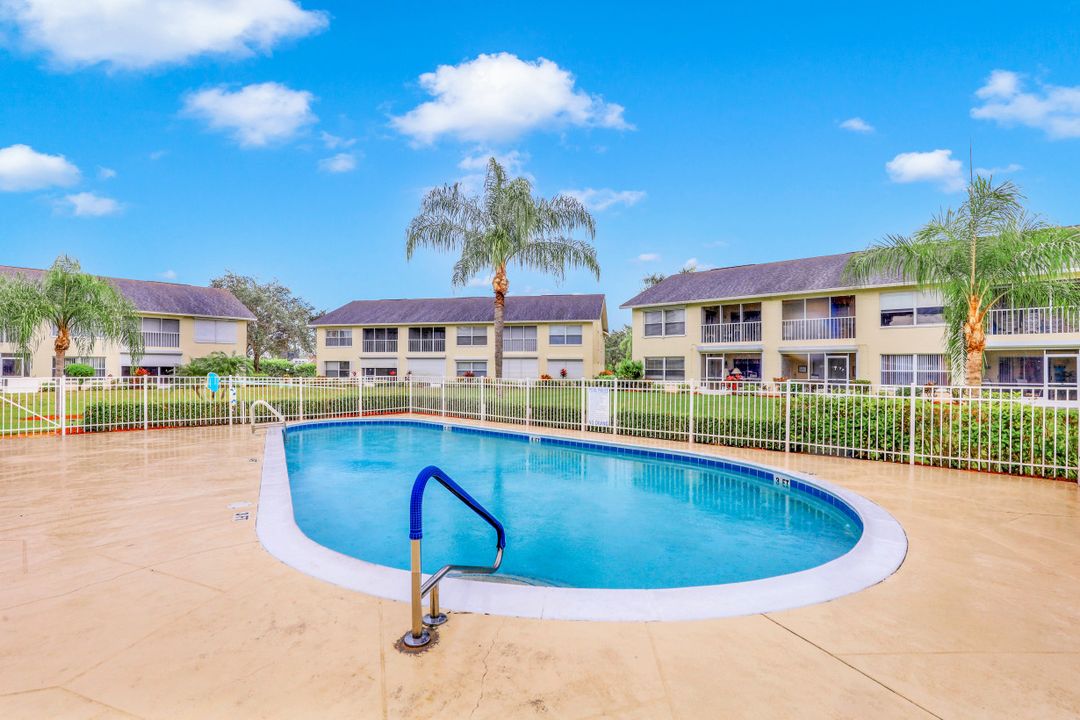 10231 Maddox Ln #211, Bonita Springs, FL 34135