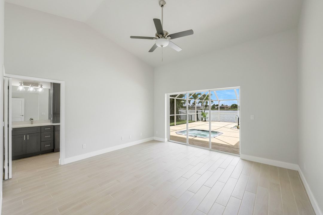 1014 Hancock Bridge Pkwy, Cape Coral, FL 33990