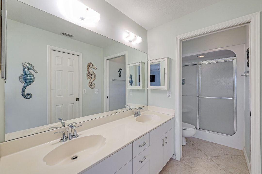 452 Belina Dr #1302, Naples, FL 34104