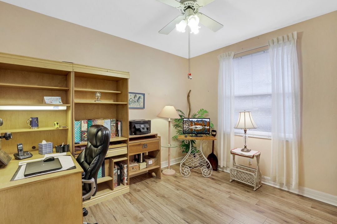 1427 King Sago Ct, Naples, FL 34119