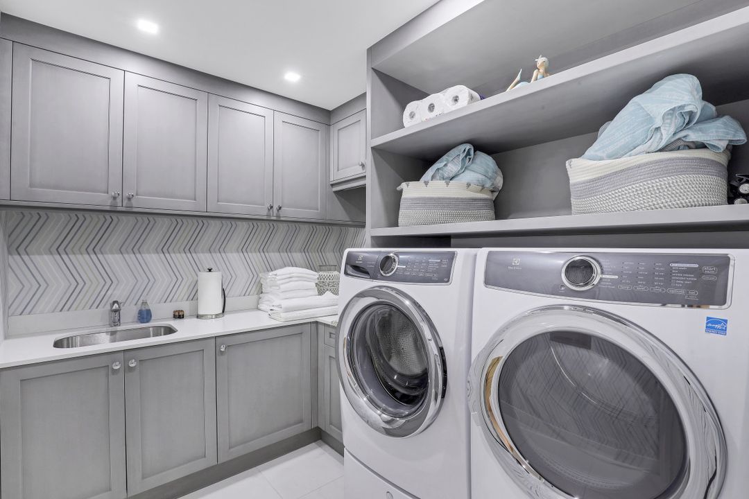 13915 Old Coast Rd #2206, Naples, FL 34110