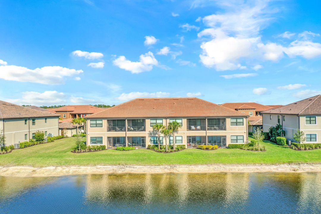 9377 Pocida Ct #103, Naples, FL 34119